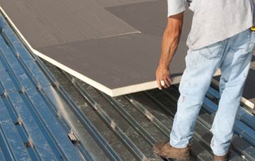 benefits of insulating Hockliffe flat roofing